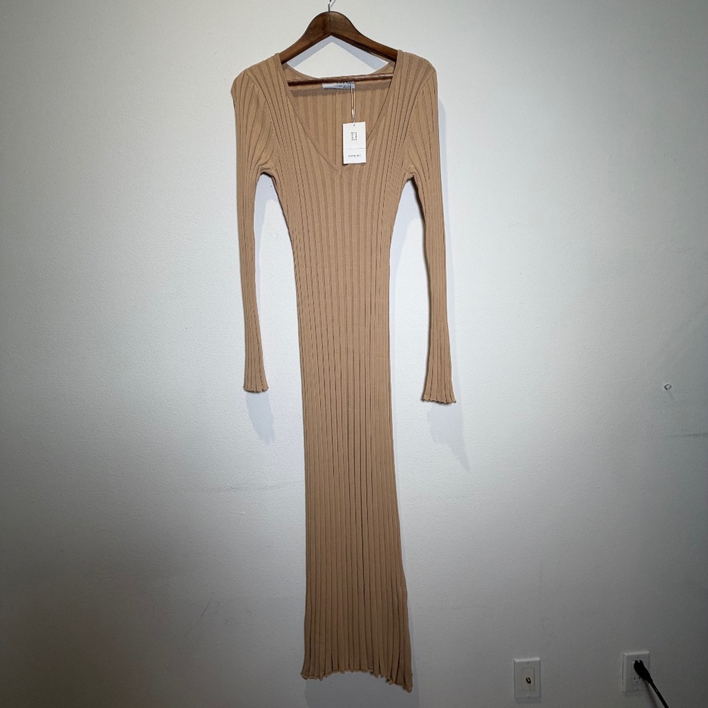 Size: L Sophie Rue Tan Ribbed Knit Fit & Flare Dress